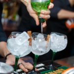 bartender-tragos-cocteles-gin-tonic