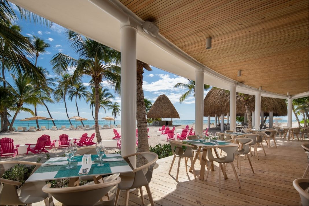El restaurante Playa Blanca reabre con un concepto