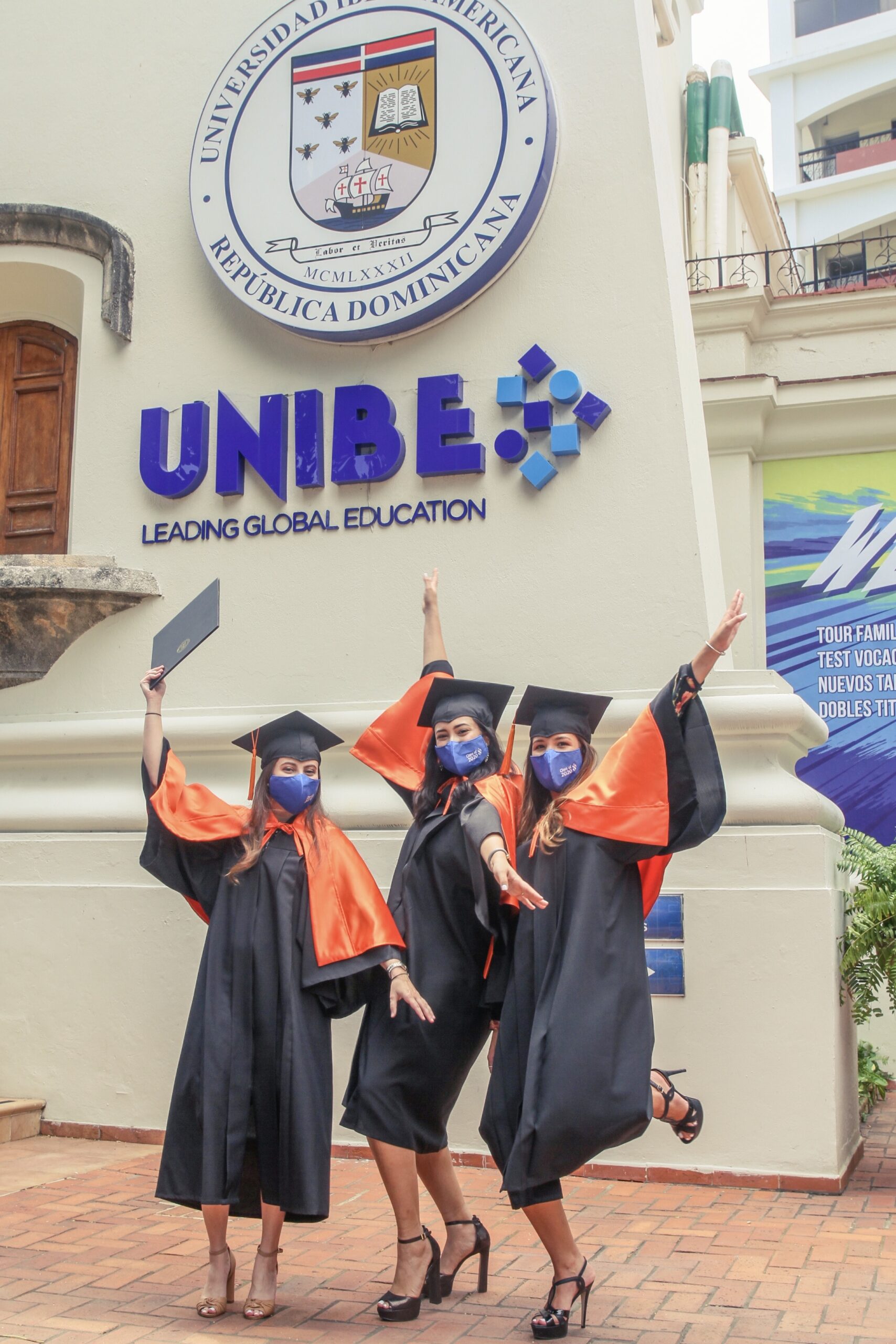 Universidad Iberoamericana gradúa 546 nuevos profesionales en graduación virtual