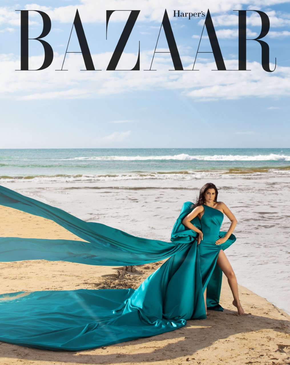 Tania Medina portada de junio de la revista Harper’s Bazaar Vietnam