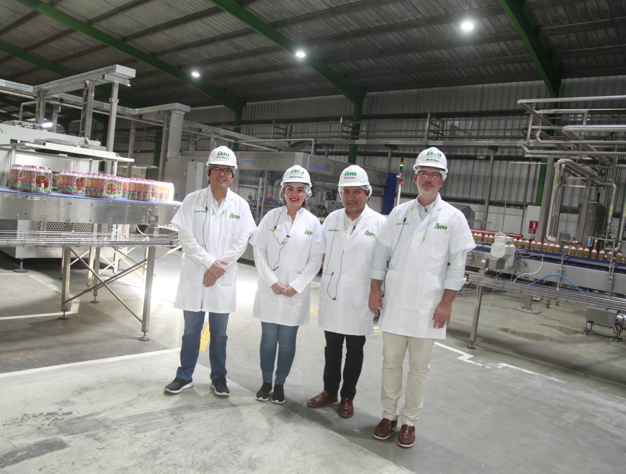 Vicepresidente Ejecutivo de AIRD visita instalaciones Industrias San Miguel