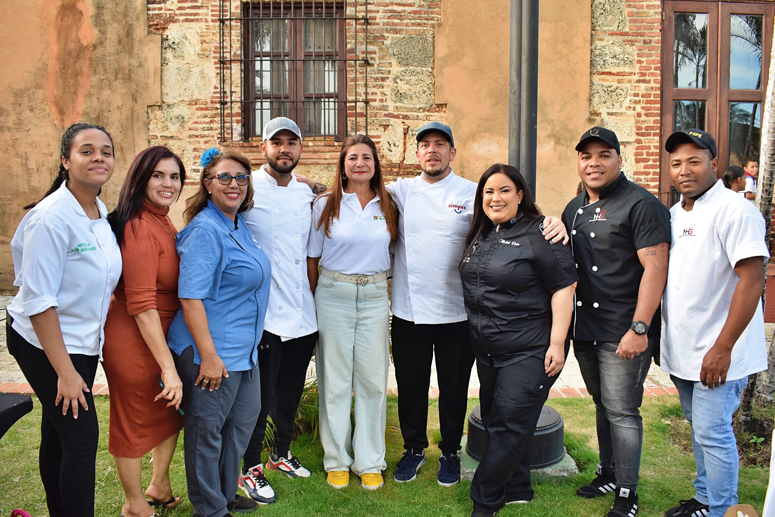 Destacados chefs preparan ricas y sabrosas recetas en el festival culinario infantil Lonchera Saludable