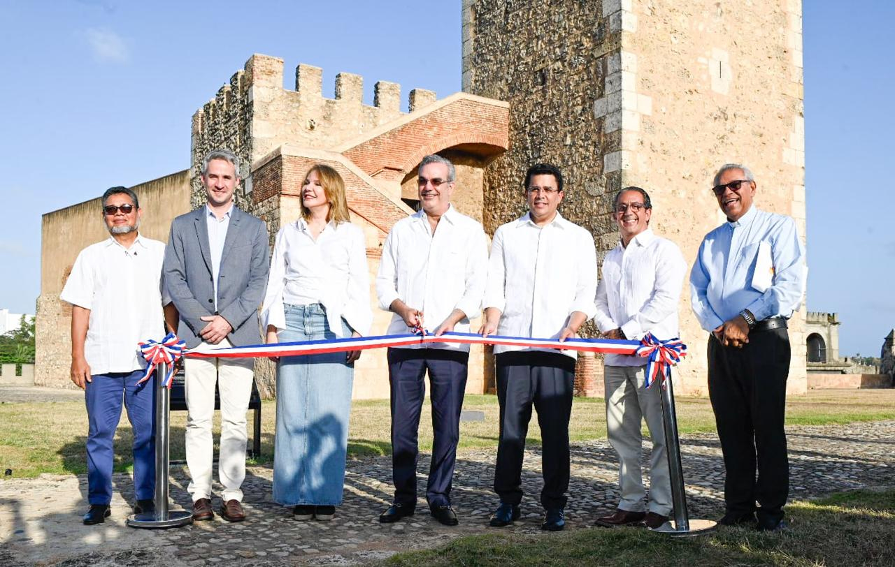 Presidente Abinader y ministro Collado inauguran obras en la Ciudad Colonial de Santo Domingo