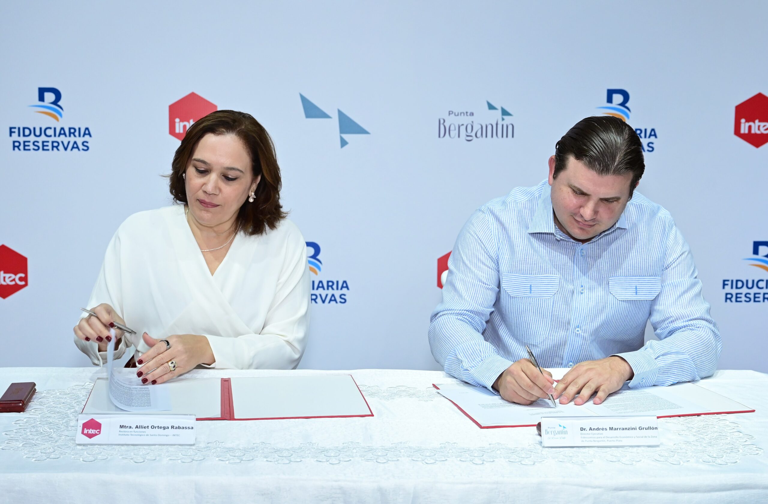 Fideicomiso Punta Bergantín firma acuerdo con el INTEC para realizar estudio de impacto económico del proyecto en Villa Montellano