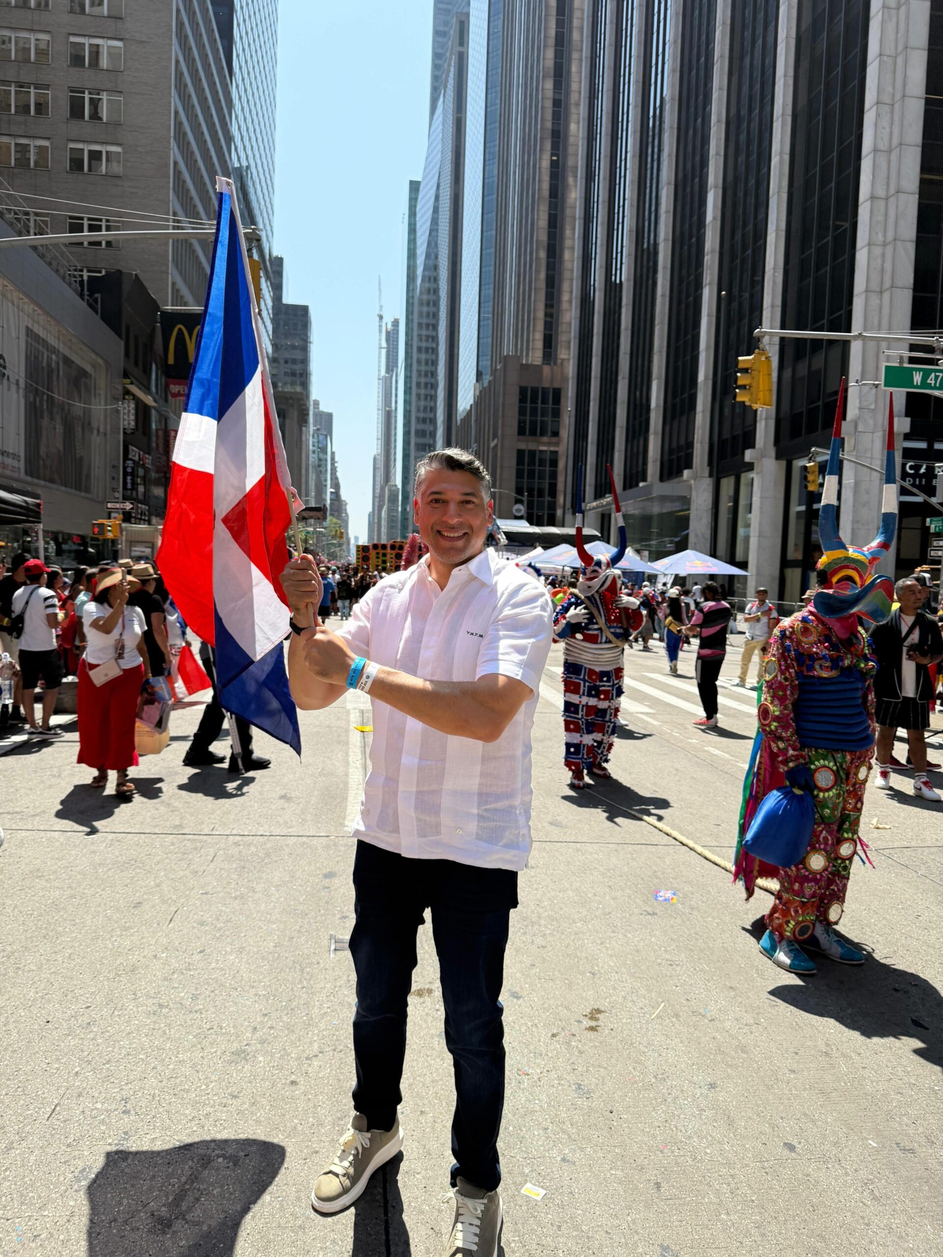 Presentan nuevas frecuencias de vuelos durante la parada del día dominicano en New York
