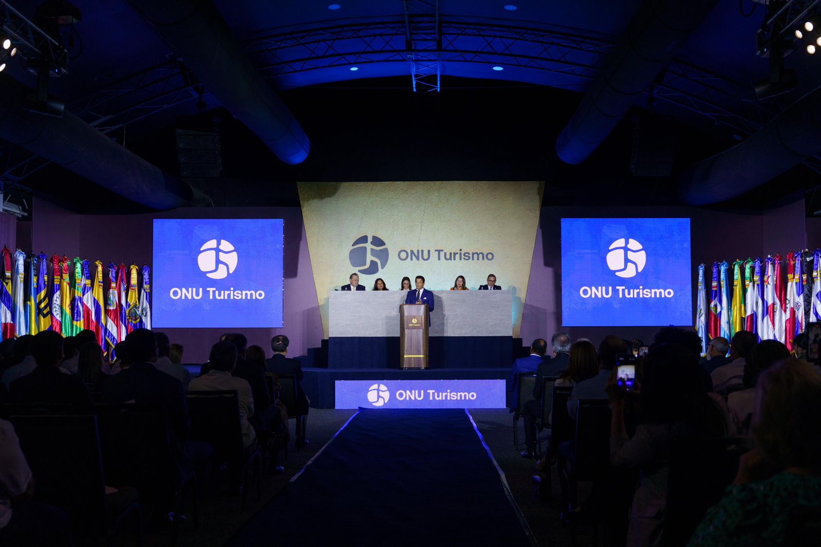 ONU Turismo Reconoce a David Collado como el mejor ministro de Las Américas