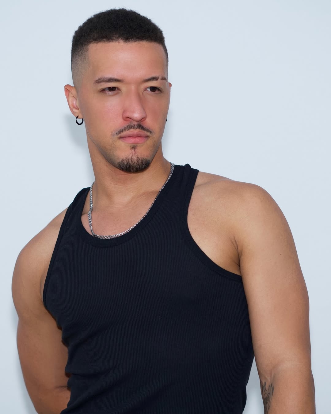 Bailarín Ramón Junior Chávez llega desde Madrid a República Dominicana y Puerto Rico