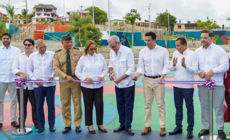 Presidente Luis Abinader y David Collado inauguran  bulevar de la Salud en Haina con inversión de 165 millones de pesos