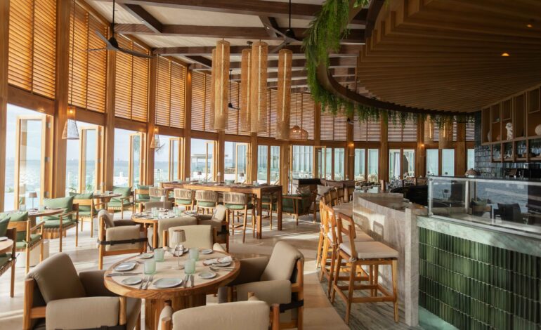 Cancún debuta como un refinado enclave entre la tierra y el mar en México con la nueva apertura de The St. Regis Costa Mujeres Resort